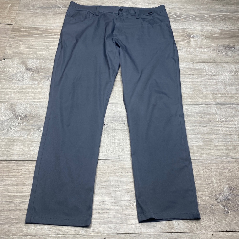 TravisMathew Mens 36 Golf Pants Grey Polyester Straight Leg Performance 13771‎